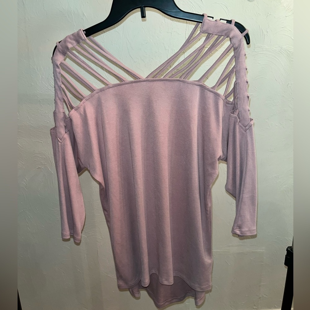 3/4 sleeve strapped blouse